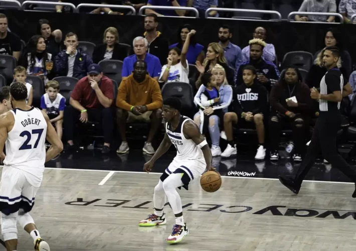 Timberwolves lose Anthony Edwards to knee injury in Game 4