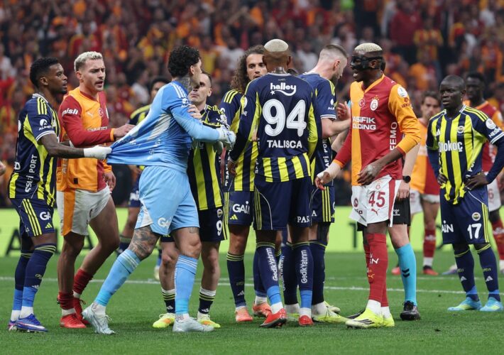 Galatasaray make ‘evil’ refereeing accusation during Turkish title race clash with Fenerbahce