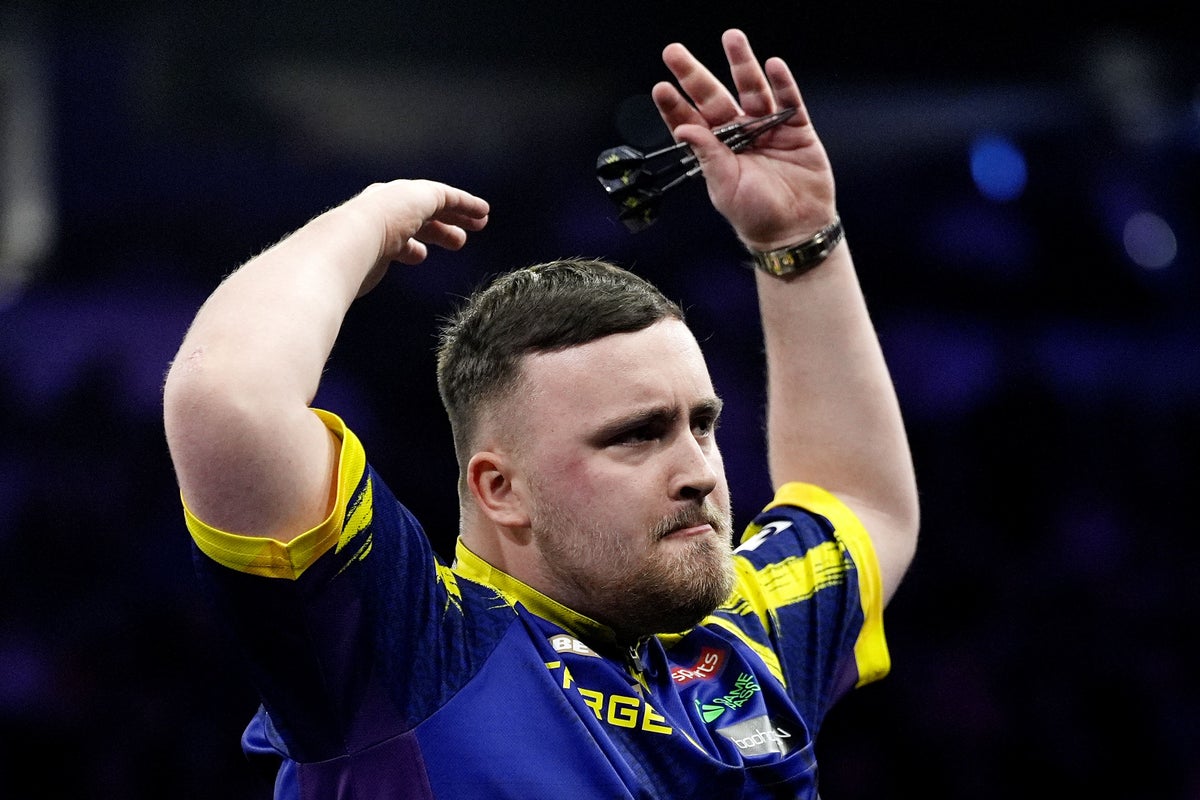 Put that phone down – Phil Taylor urges Luke Littler to limit social media use