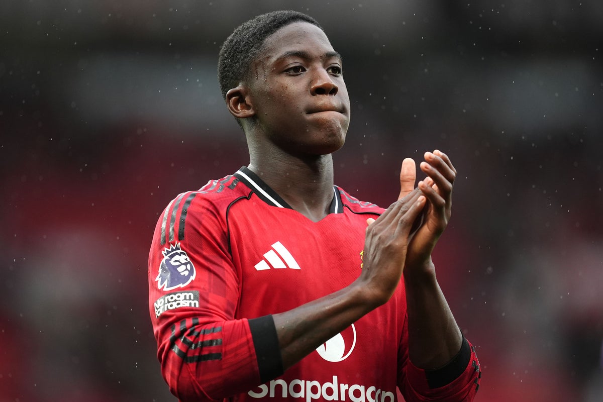 Kobbie Mainoo signs new long-term contract with Manchester United