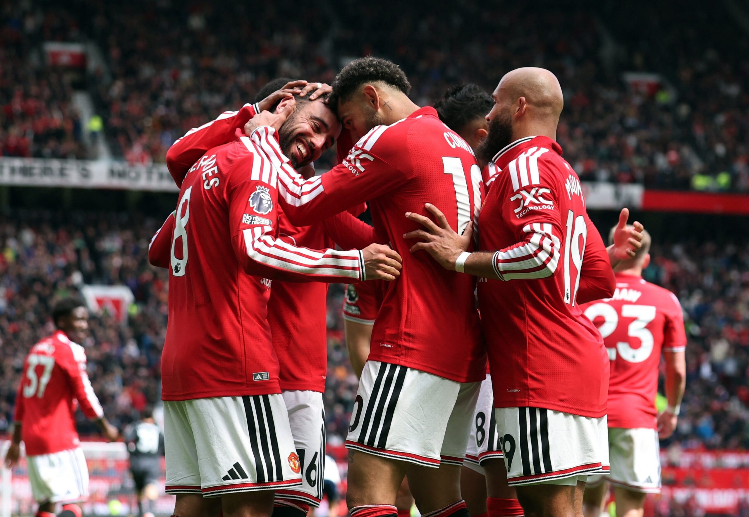 Manchester United v Nottingham Forest LIVE: Shearer and Neville fume at VAR awarding Cunha’s goal in narrow win