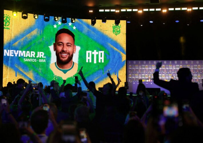 Neymar overcomes injury to make Brazil World Cup squad