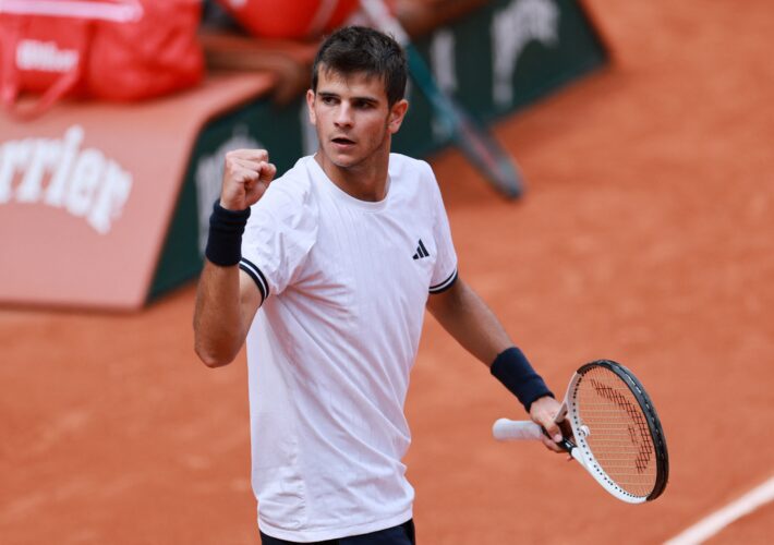 Rafael Jodar leaves French Open ball girl hanging after viral moment