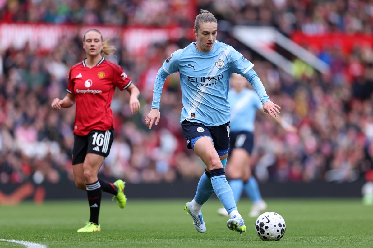 Vivianne Miedema reveals she missed title run-in because of concern for her mum