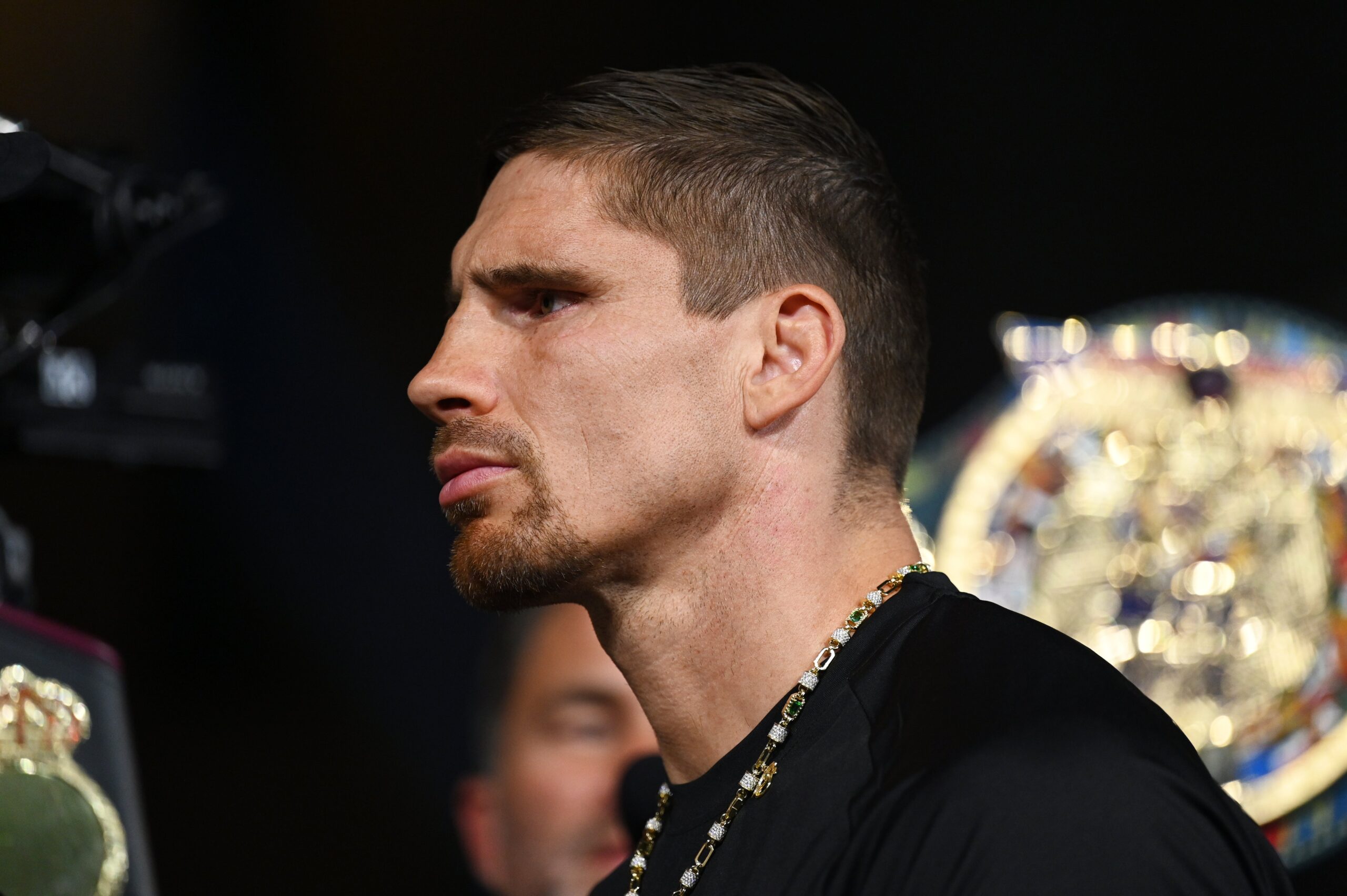 Usyk vs Verhoeven LIVE: Start time, undercard, fight updates and results tonight