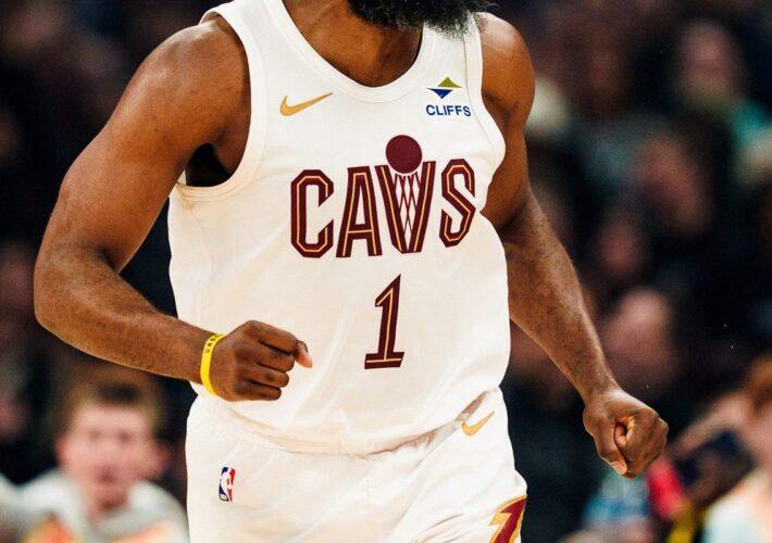 Harden leads Cavaliers survive Pistons 117-113 in OT for 3-2 lead