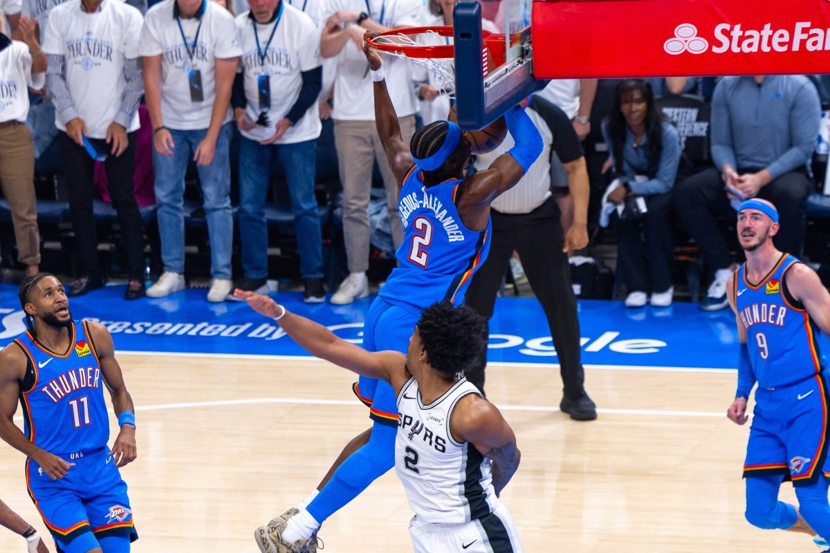 Gilgeous-Alexander takes over as Thunder survive Spurs 122-113 to tie series