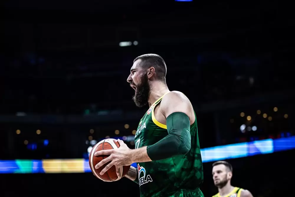 Zalgiris targeting Jonas Valanciunas with an offer
