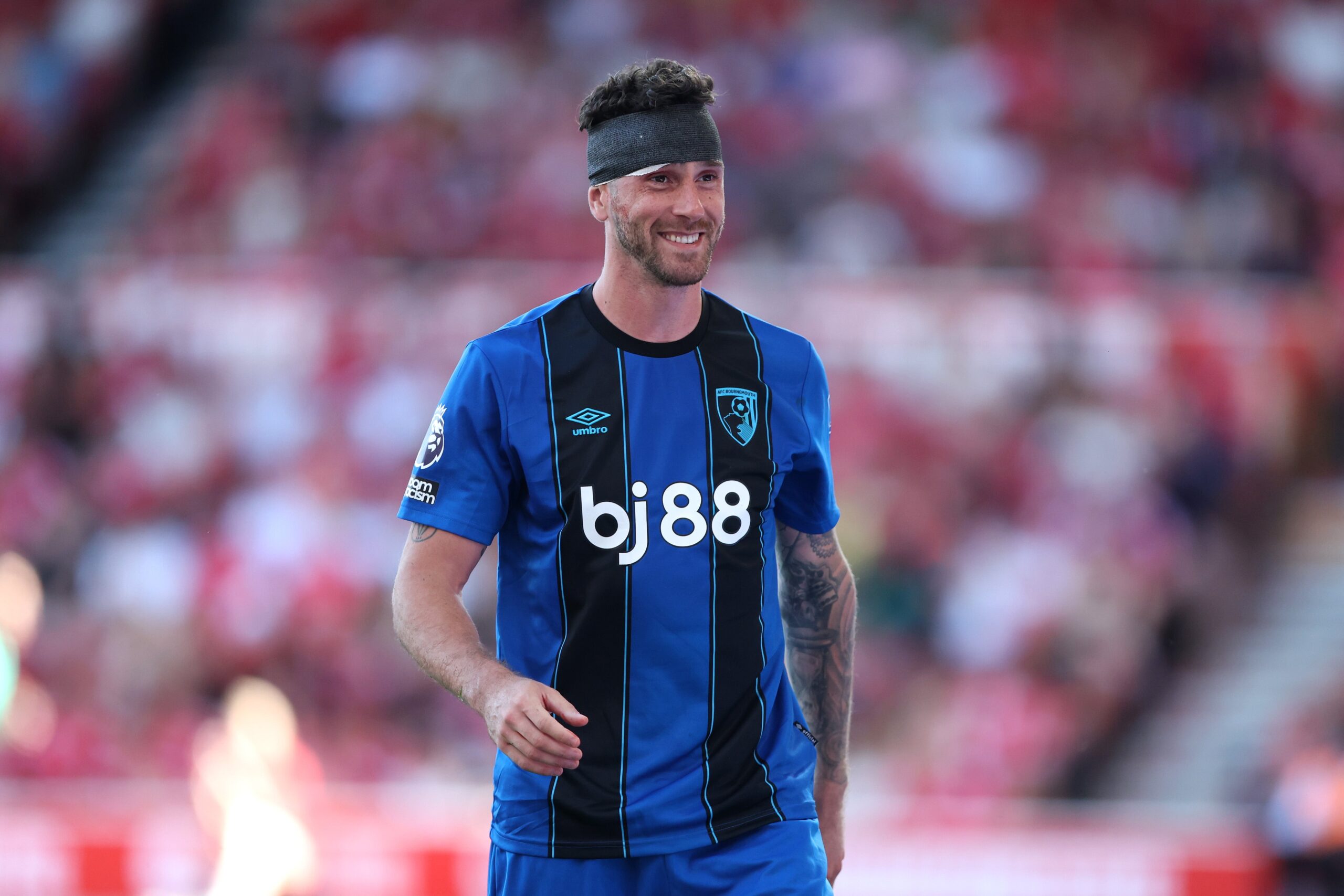 Centre-back Senesi joined Bournemouth in 2022 from Feyenoord and played 128 times, but elected against a new deal with the Cherries