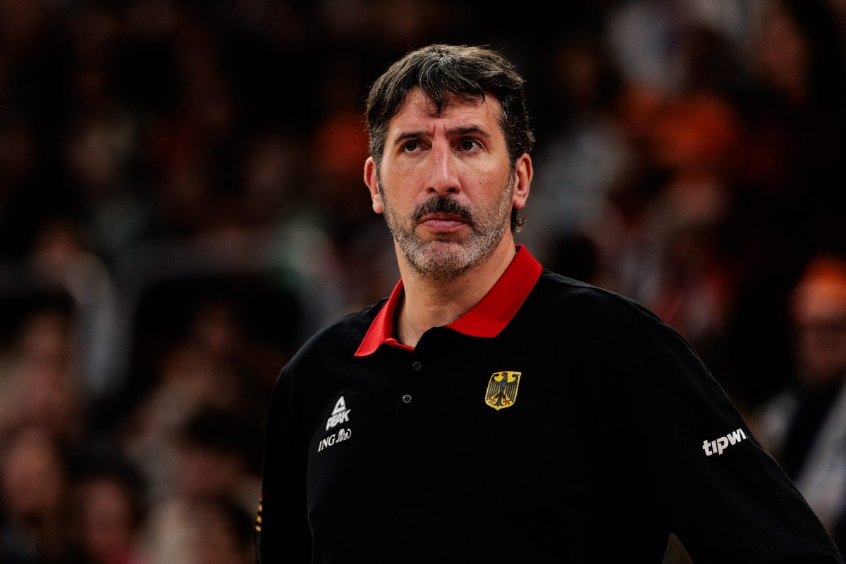 Virtus Bologna hires Alex Mumbru as coach