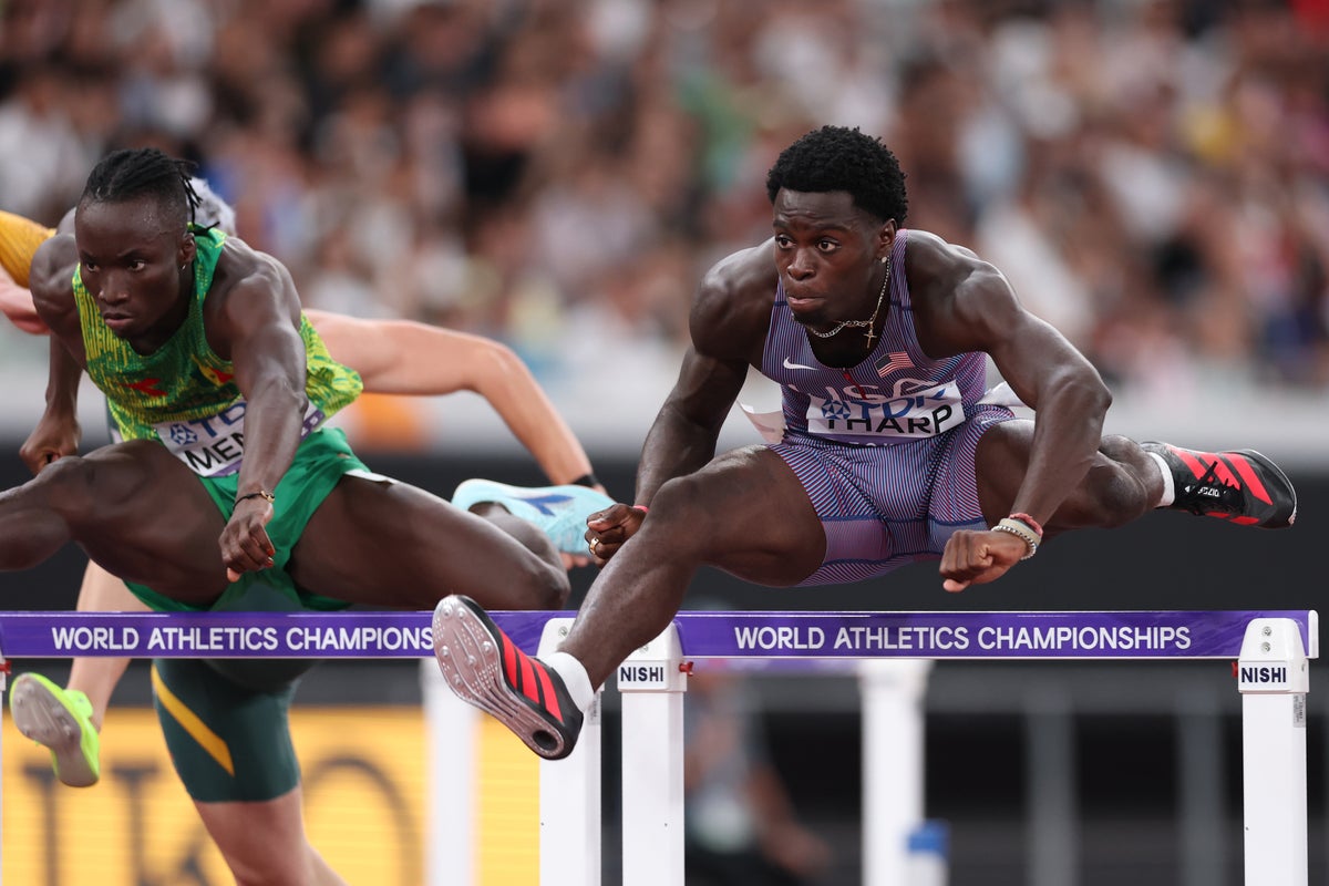 Auburn star Ja’Kobe Tharp rewrites history with stunning world-record hurdles run