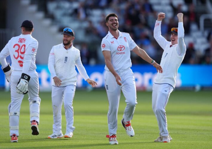 England in commanding position after frantic second day against New Zealand