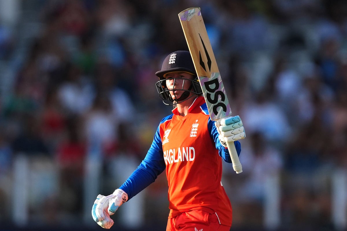 England through to T20 World Cup semi-finals as Danni Wyatt-Hodge impresses
