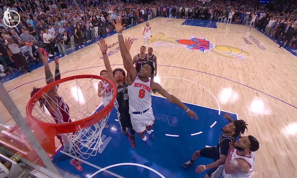 Mike Brown: “Most iconic shot in the history of New York basketball”