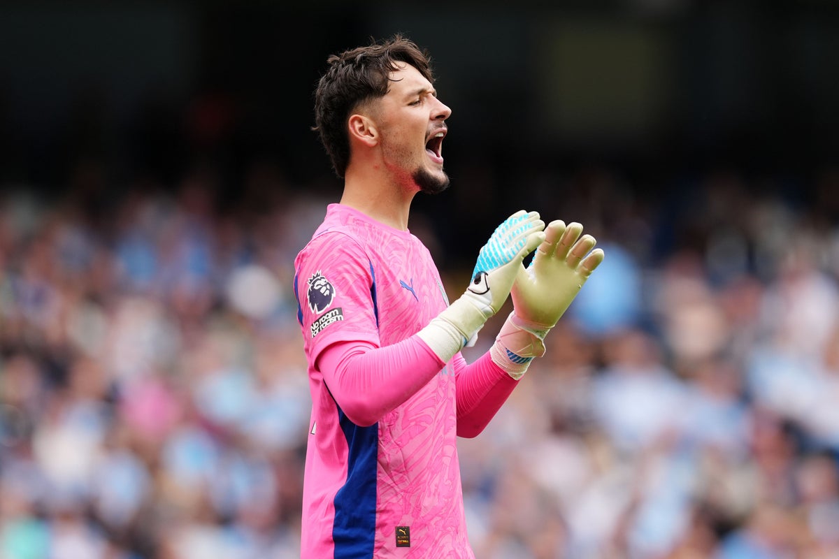 Tottenham eye England international as goalkeeping shake-up continues