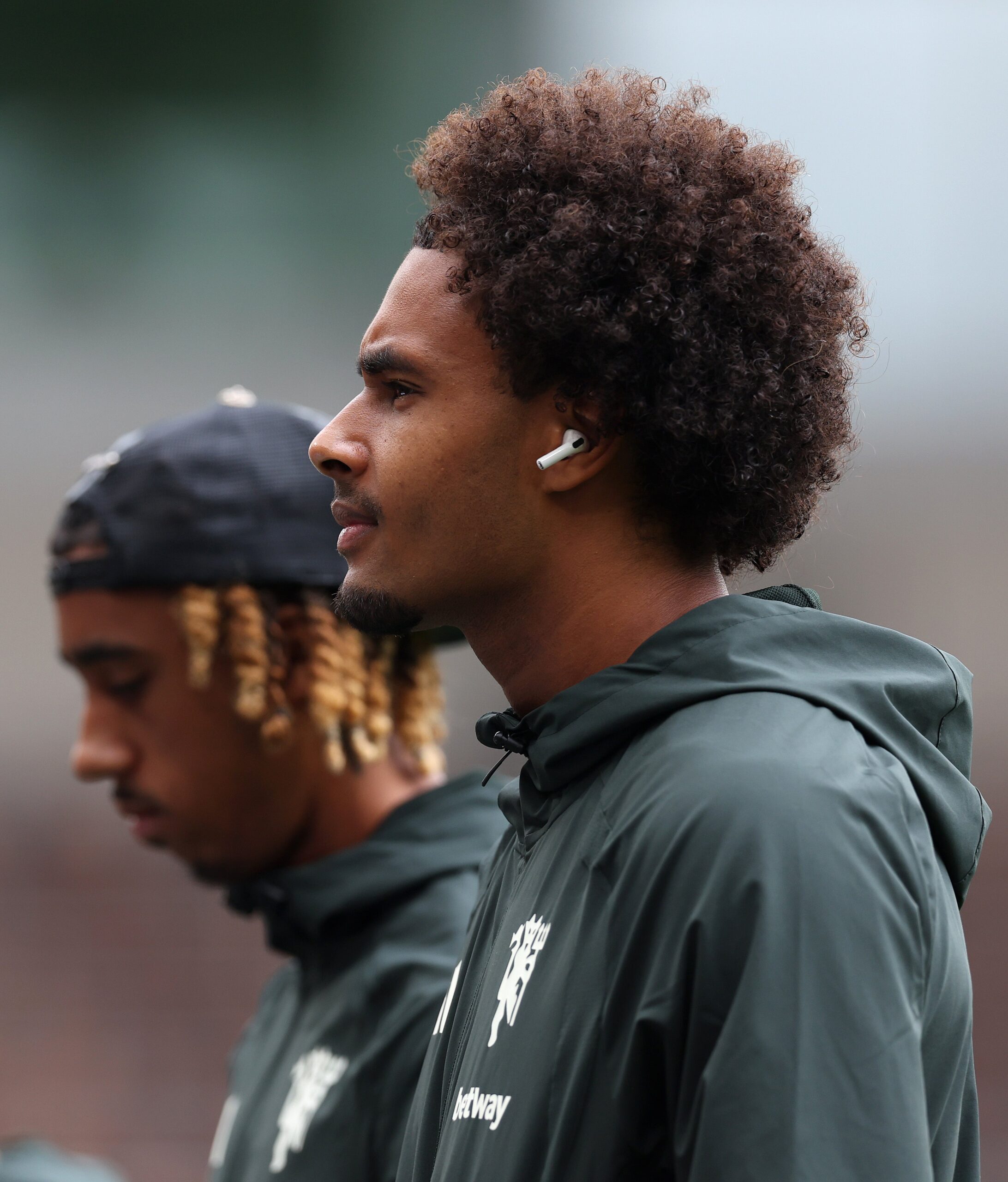 Hull vs Manchester United LIVE: Carrick hands out two debuts and Marcus Rashford set for Premier League return