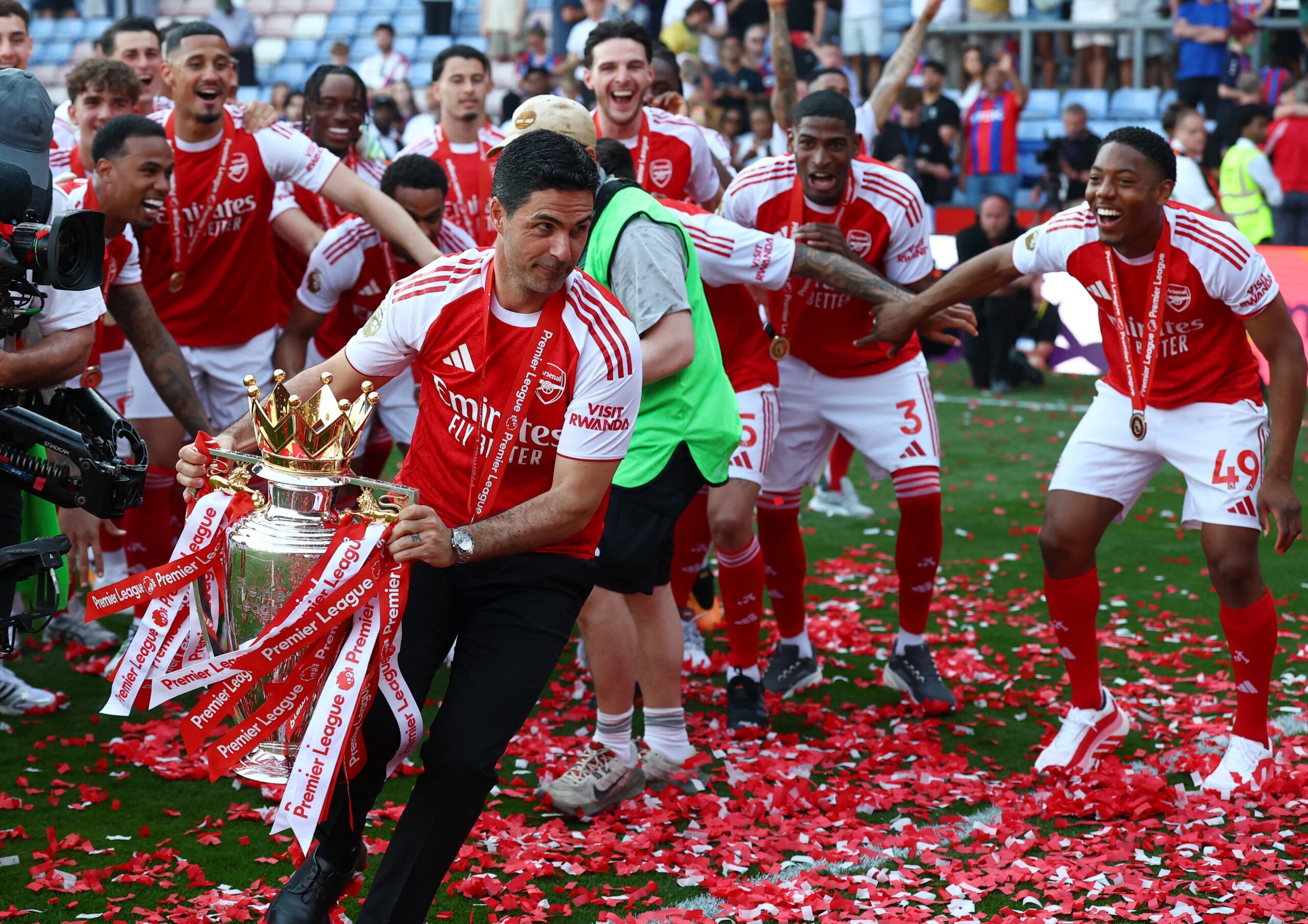 Arsenal are looking to build on their success after winning the Premier League last season