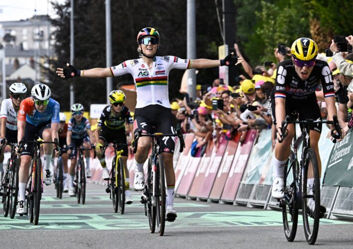 Kim Le Court sprints to Tour de France Femmes stage six victory