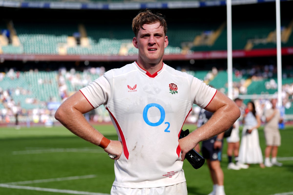 Steve Borthwick reveals core of England squad as enhanced contracts handed out