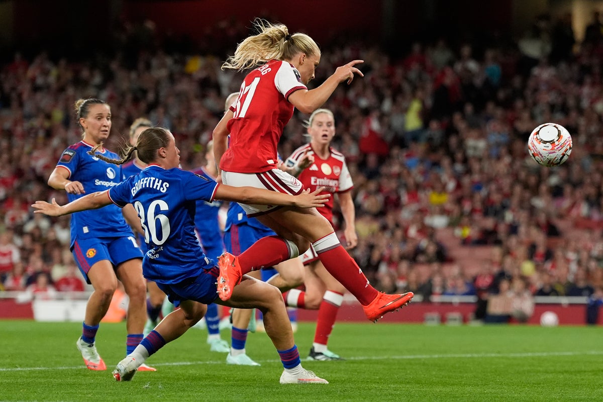 Eva Olid denied first Man Utd win as Smilla Holmberg rescues Arsenal a point