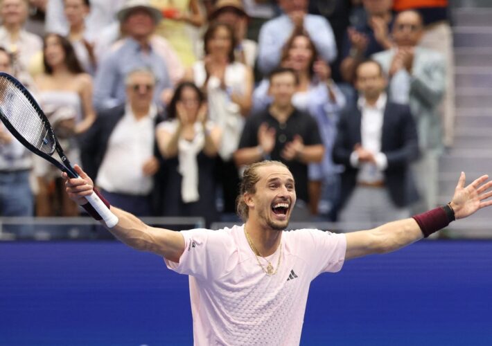 Alexander Zverev fails to realise he had won the US Open in bizarre moment