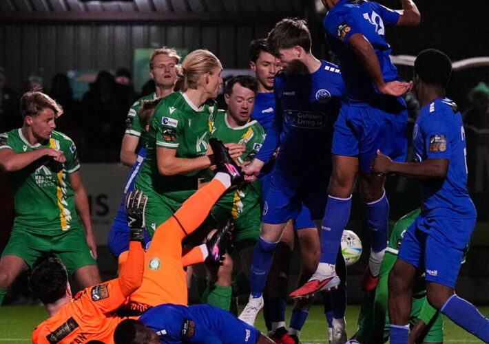 Kingdom aim to overturn deficit in play-offs